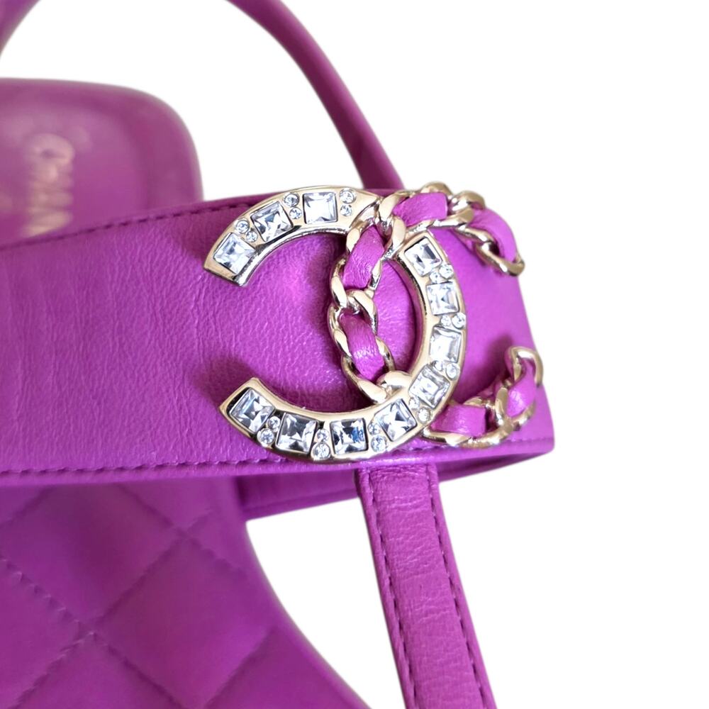 Chanel Thong Pink Quilted Leather CC Logo Sandals Chain Flat Crystal 36 5.5 - Picture 10 of 12